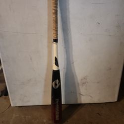 Demarini Voodoo Bat