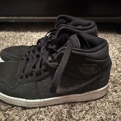 Air Jordan 1 Mid SE Crater Size 9.5 Men