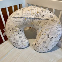 Boppy Nursing Pillow Clean Good Condition