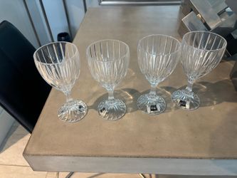 Mikasa European full lead crystal · 7 oz capacity · 4 in the box never been used $80·