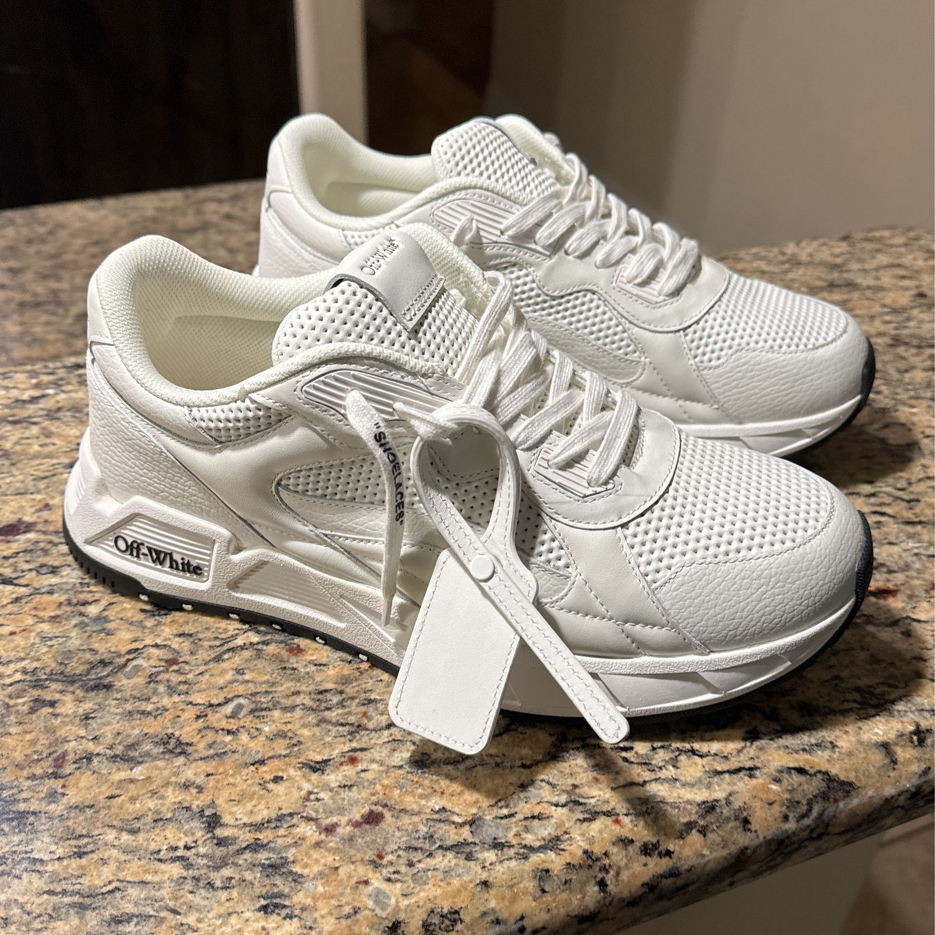 Off-White ( Runner B Perforated Leather Sneakers) 