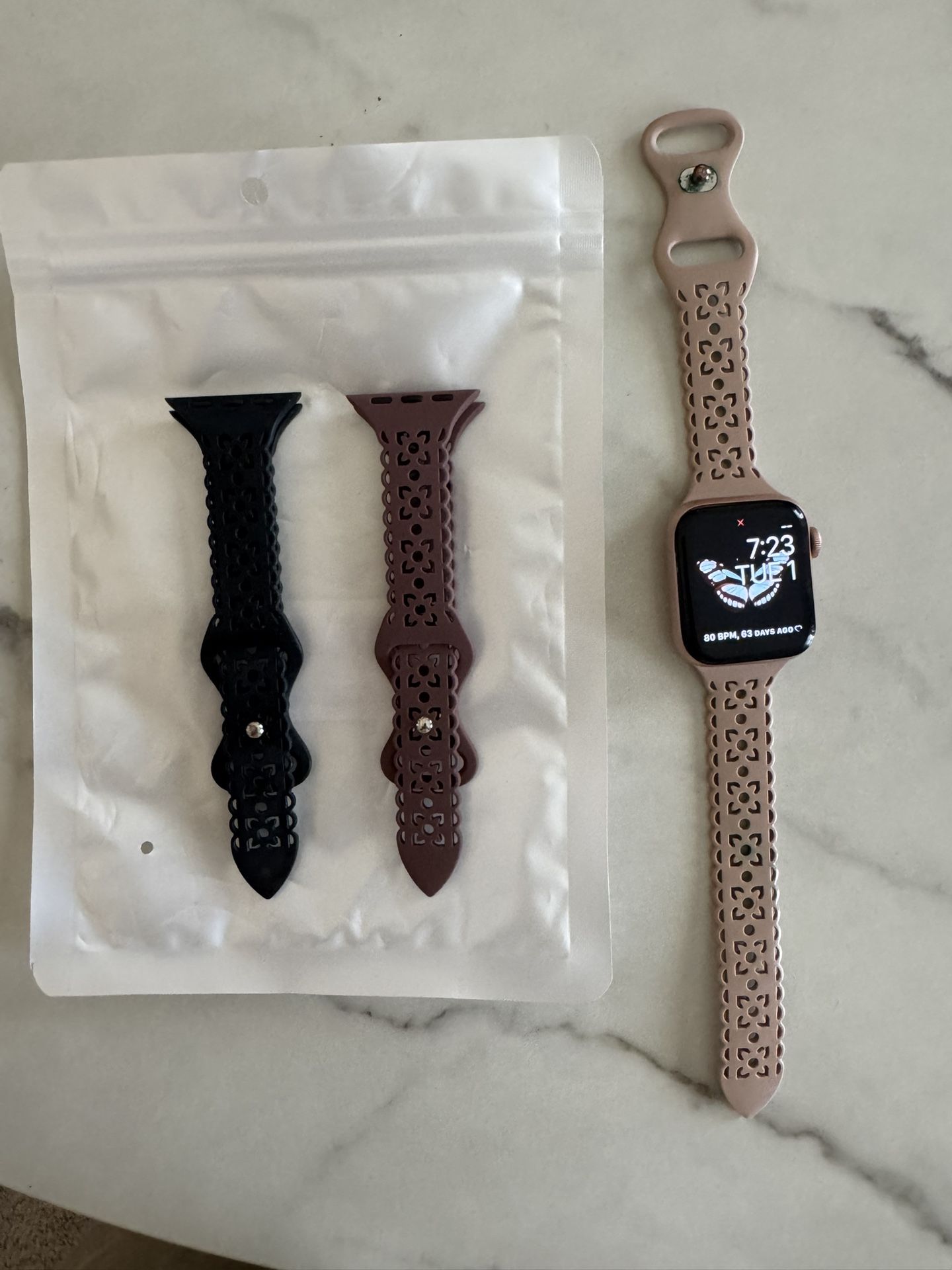 Apple Watch Series 6 With Extra Bands