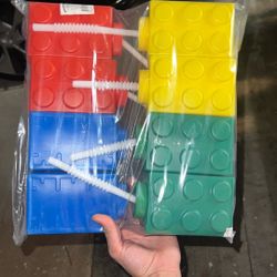 block-shaped cups designed to resemble building blocks, packaged with straws