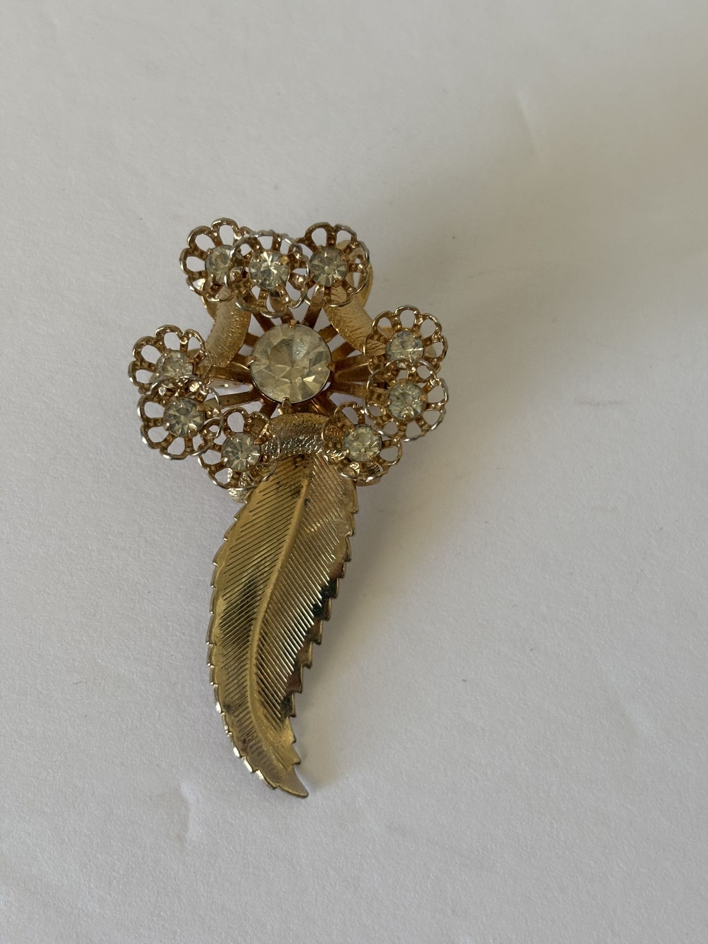 Vintage Style Floral Brooch Gold Tone Clear Rhinestones Unmarked
