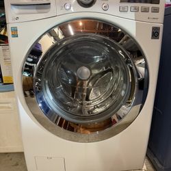 LG 4.5 cu. ft. Front-Load Washer (Steam & TurboWash) – WM3670HWA – Works Great!