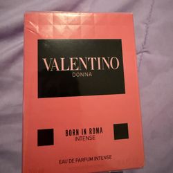 Valentino Donna Perfume 