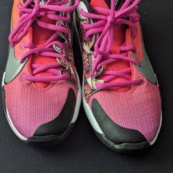 Nike Air Freak Basketball Shoe 