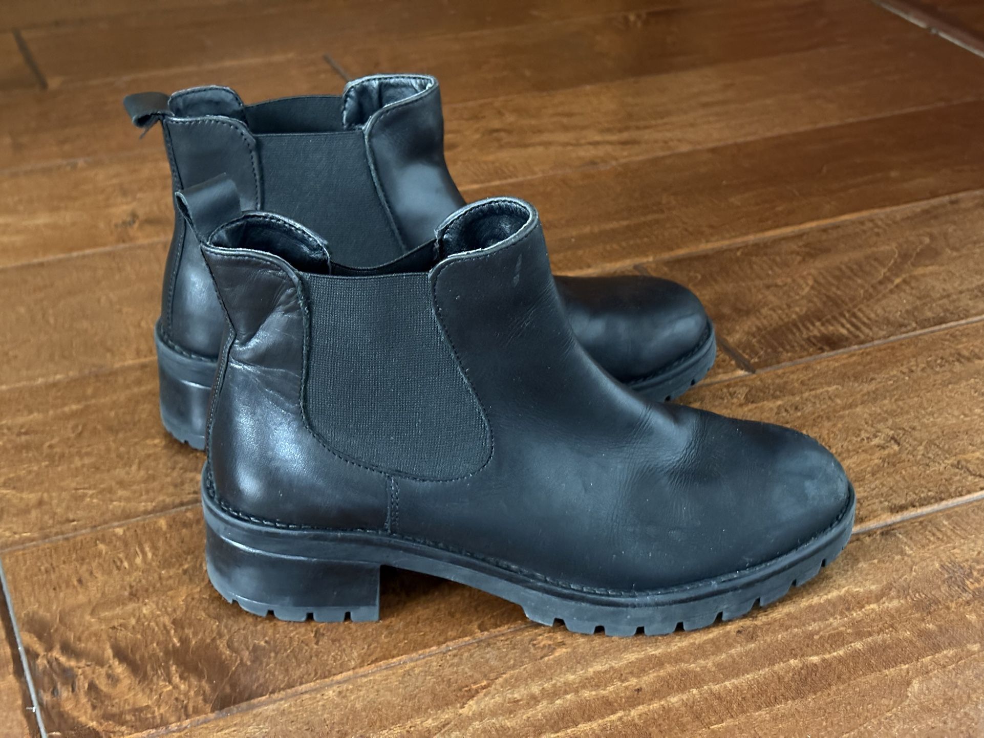 Urban Outfitters Black Leather Ankle Boots, size 9 