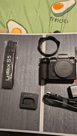 Panasonic Lumix S5 Body Only (DC-S5) with Box