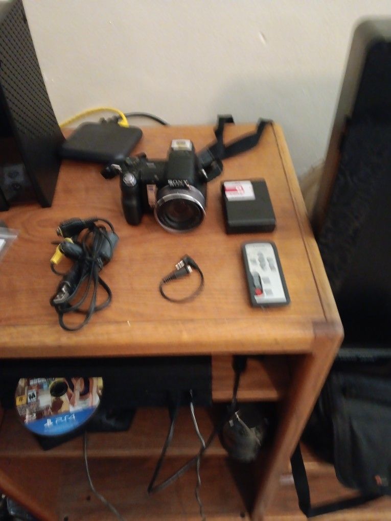 Sony Cyber Digital Camera With Everything