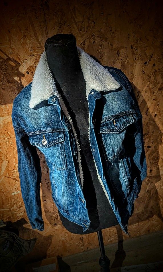 Ladies Jean Jacket Size Small To Med