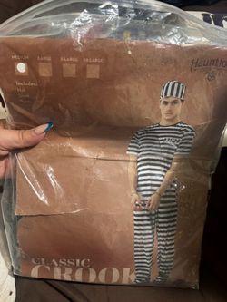 Prisoner costume