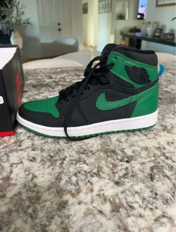 Air Jordan 1 retro high og Pine green colorway