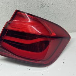 2016 2017 2018 BMW 3-SERIES F30 RIGHT PASSENGER SIDE LED TAIL LIGHT OEM