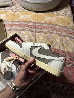 Travis Scott Reverse Mochas Men’s Size 10 BRAND NEW