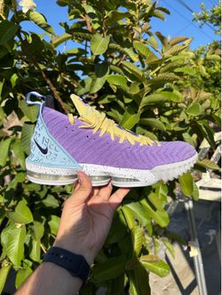 Nike LeBron 16 Lakers Heritage size 11