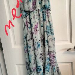 Ladies Size Med. Light Weight Dress