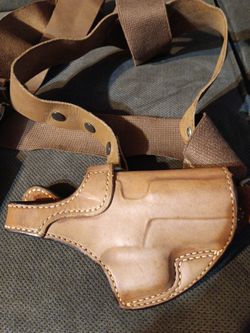 Bianchi 13A Scorpio Shoulder Holster