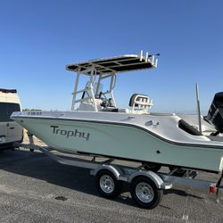 2023 Bayliner Trophy NEW