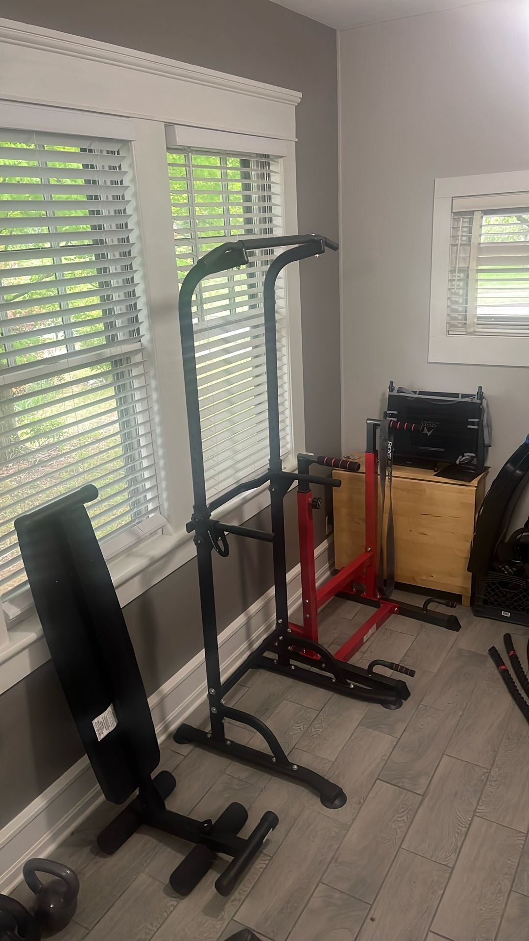 Pull Up Bar