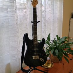 Used guitar and amplifier In very good condition