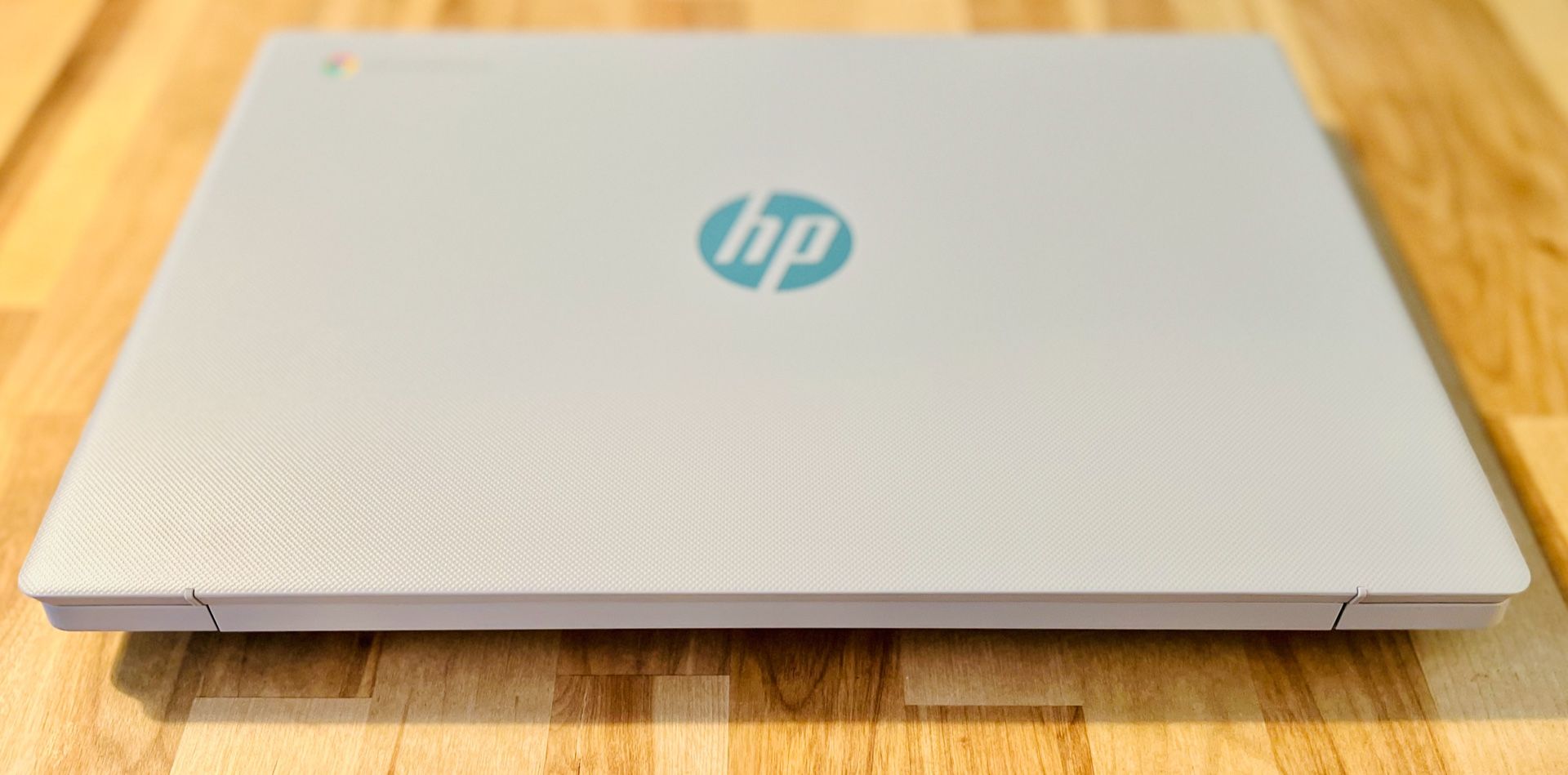 $180 - 14" Chromebook & INCASE Laptop Bag
