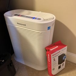 Honeywell HEPA Air Purifier w/ Extra Pre-Filter – Large Room, Turbo Mode