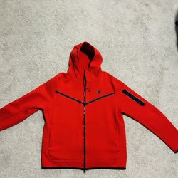 Large Red Nike Tech 
