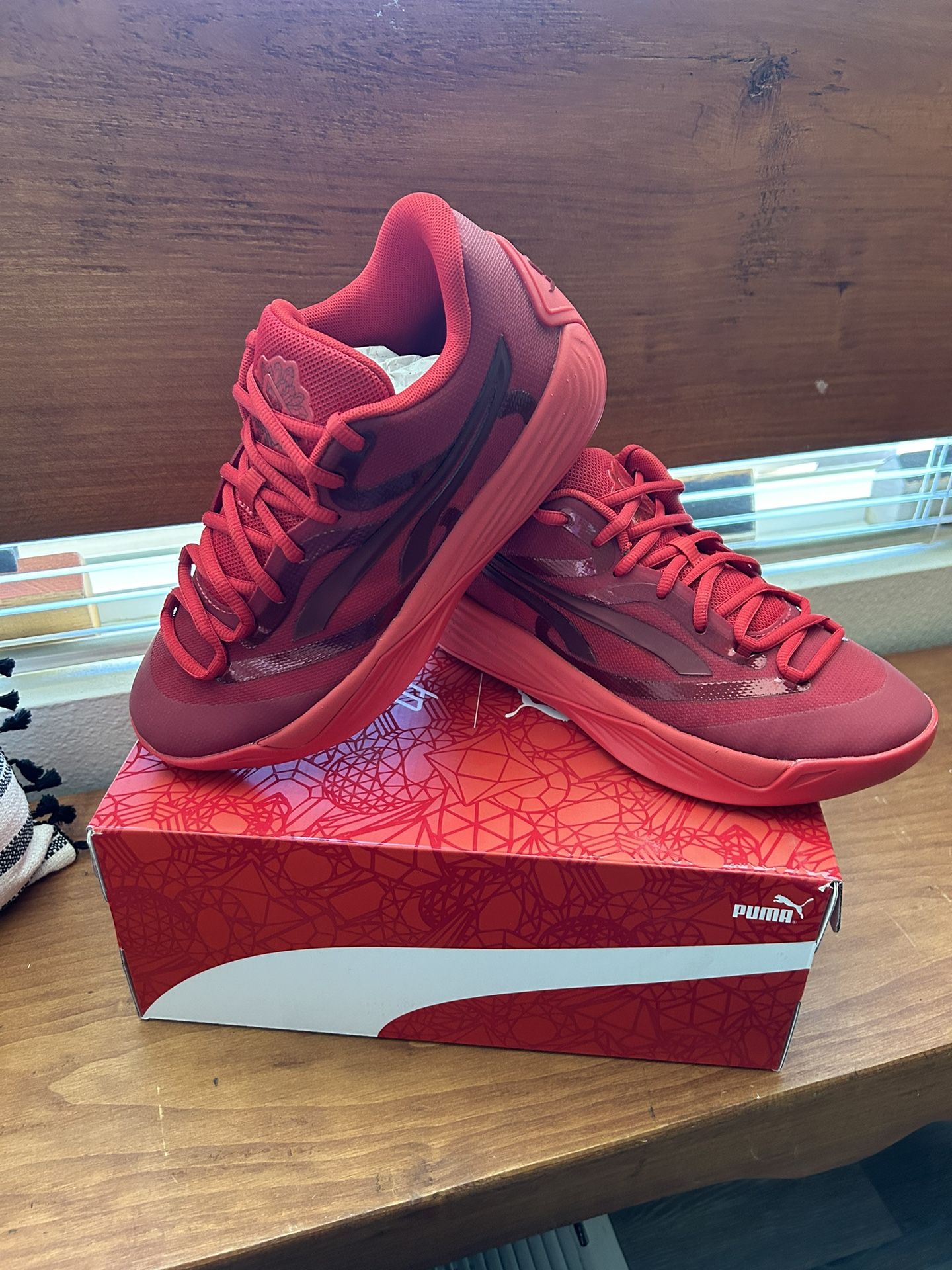 NIB Puma Stewie 2 Basketball Shoe Ruby Urban Red-Intense Red Ladies 8