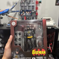 Mafex Knight Crusader Batman (read desc)