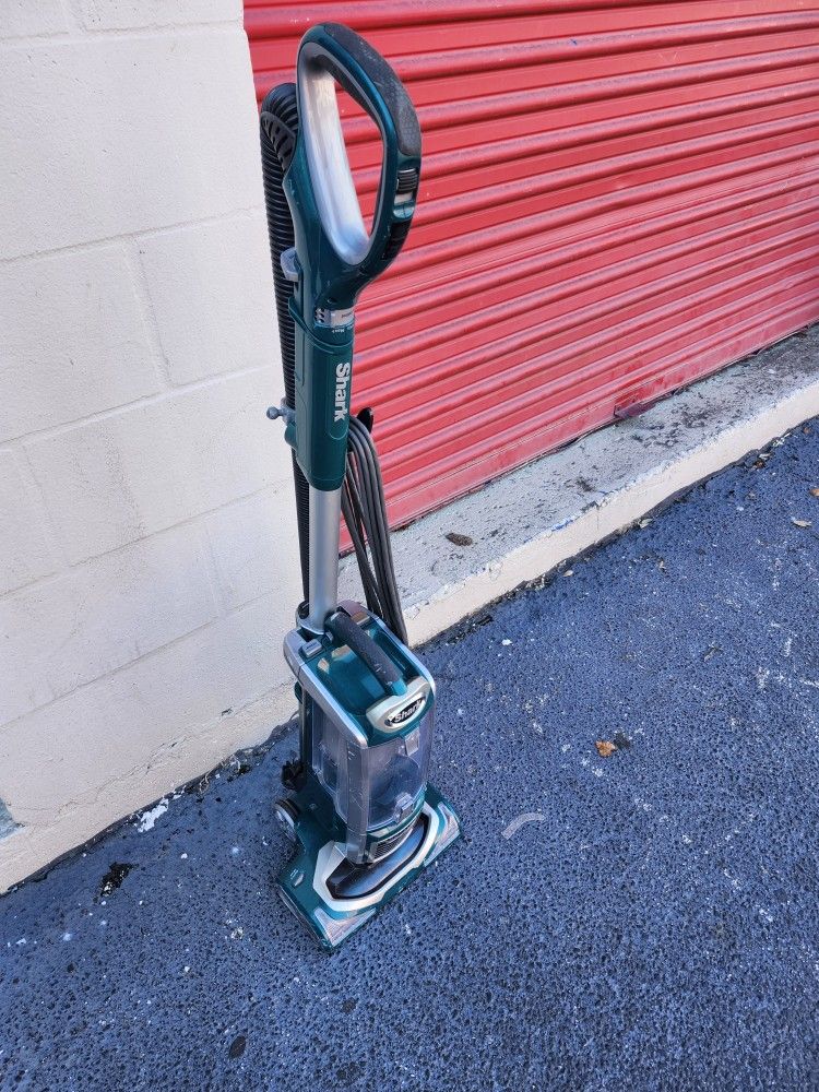 Shark Rotator Speed Vacuum Cleaner 