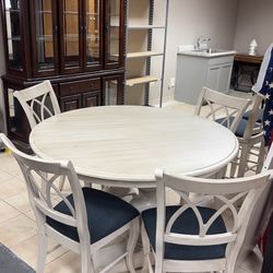 Dining Table with 4 Chairs - Round, White