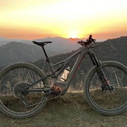 2022 Turbo Levo Expert Carbon - Medium Size (S3)