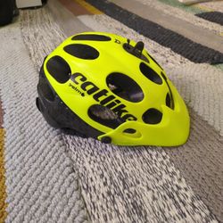 Mountain Bike Helmet - Catlike Yelmo MIPS w/ BOA 