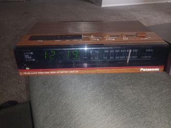 Panasonic RC-6080 vintage alarm clock radio