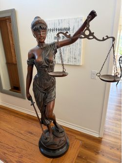 Bronze Lady Justice