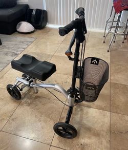 Nova knee scooter with basket - retails at $379