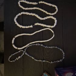 Pooka Shells Necklace 
