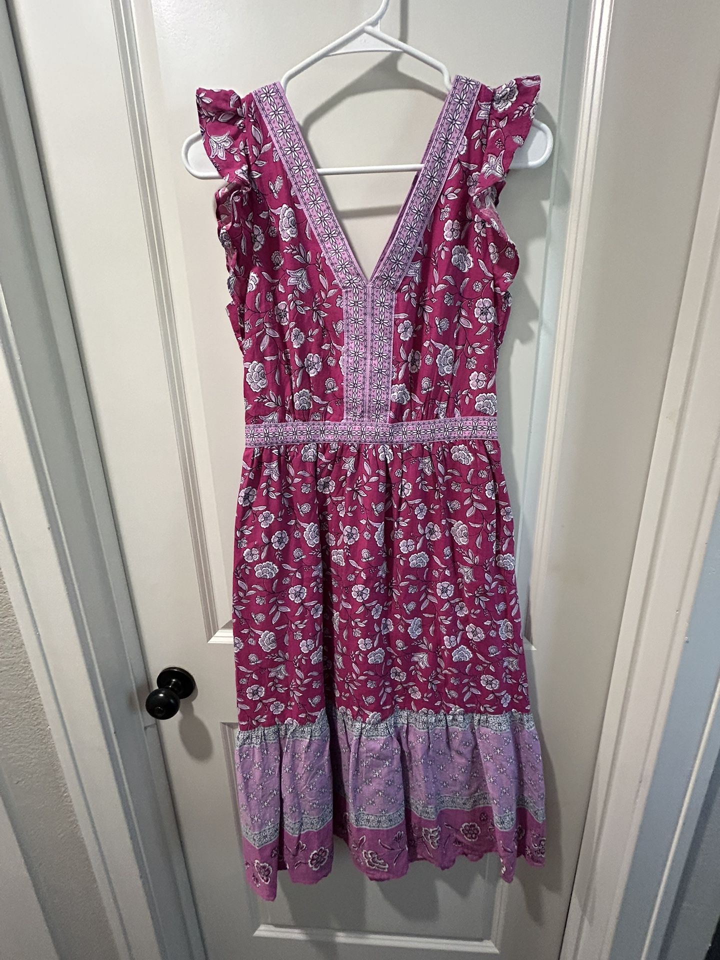 LOFT Size 0 maxi dress Flutter Sleeve Tiered Ruffle Border Pink Purple Floral