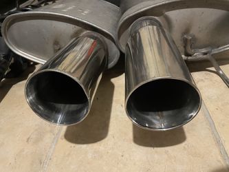 Ultra rare 2008 Mustang Bullitt OEM Axle back mufflers