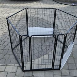 Brand New Animal Heavy Duty Pen With Walk Thur Door