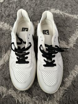 Veja Men Size 9