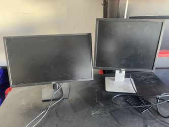 $50 (2) Dell Monitors $50 Deal For 2