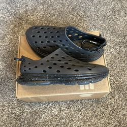 Kane Footwear Men Size 8