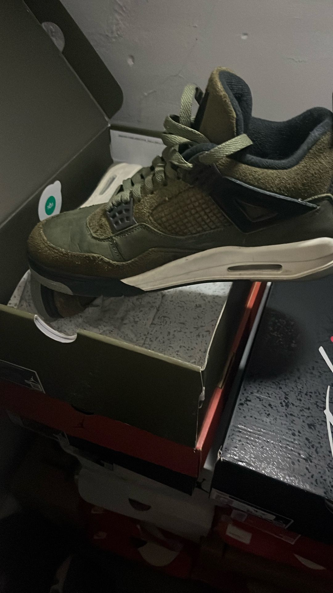 Jordan 4 Military Green