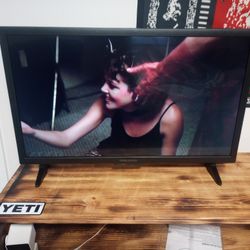 Insignia Smart TV 
