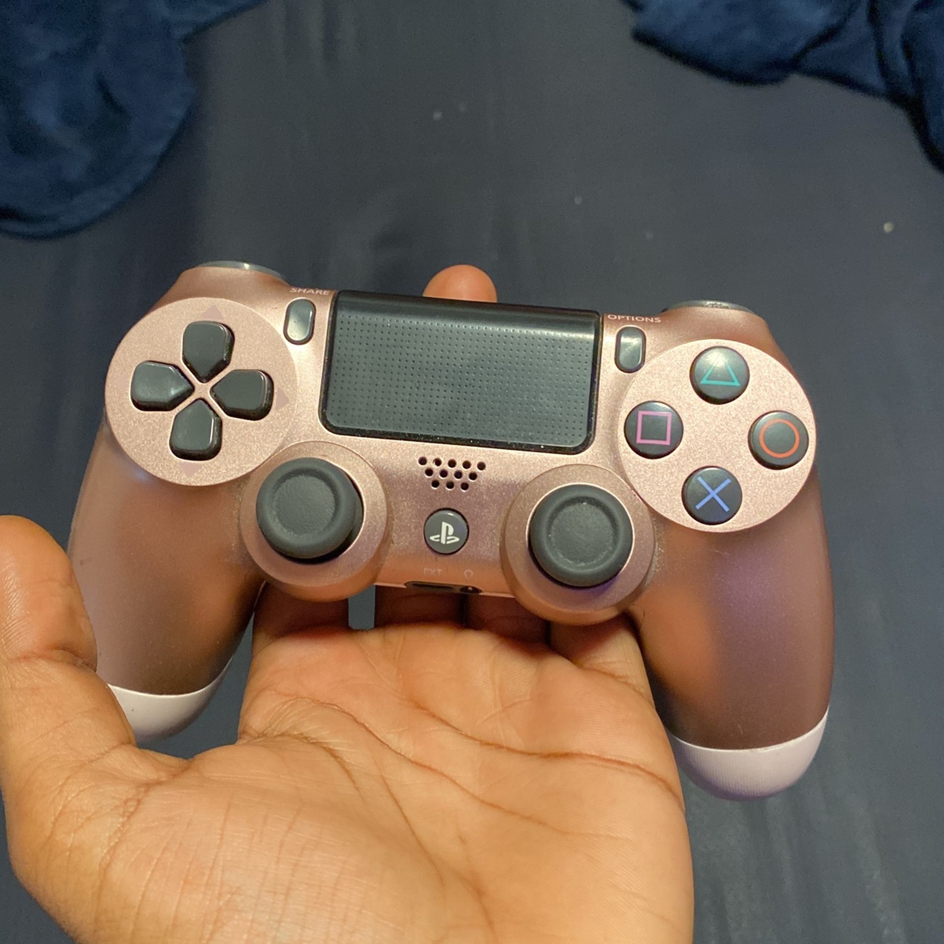 PS4 Controller