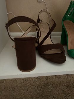 Brown heels size 6