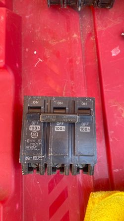 100 amps 3phase breaker