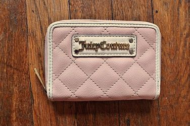 Juicy Couture Bi-Fold Multi Compartment Pink Wallet